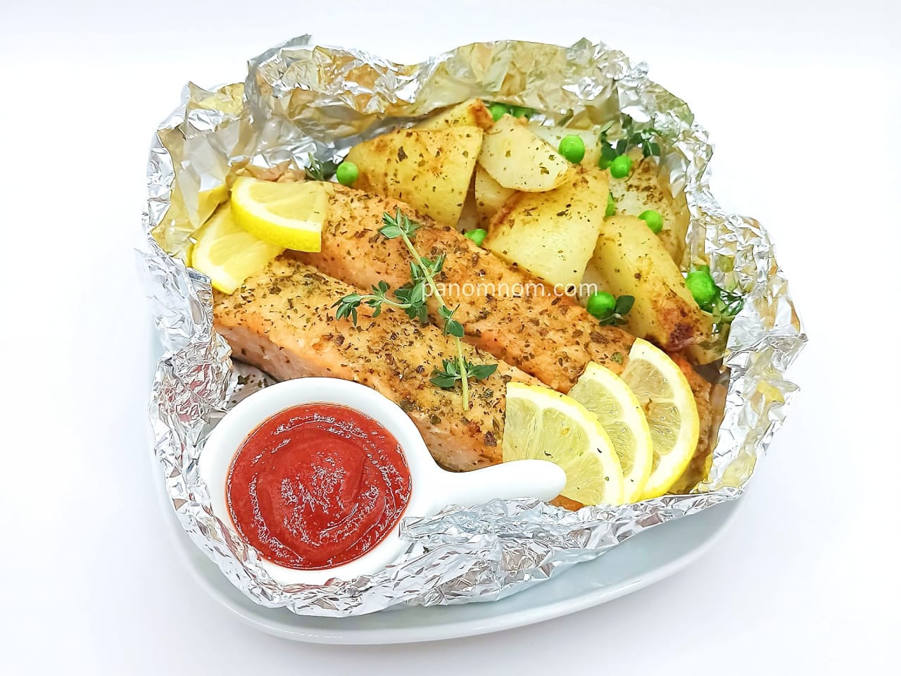 Homemade Baked Lemon Garlic Salmon Recipe | Panomnom